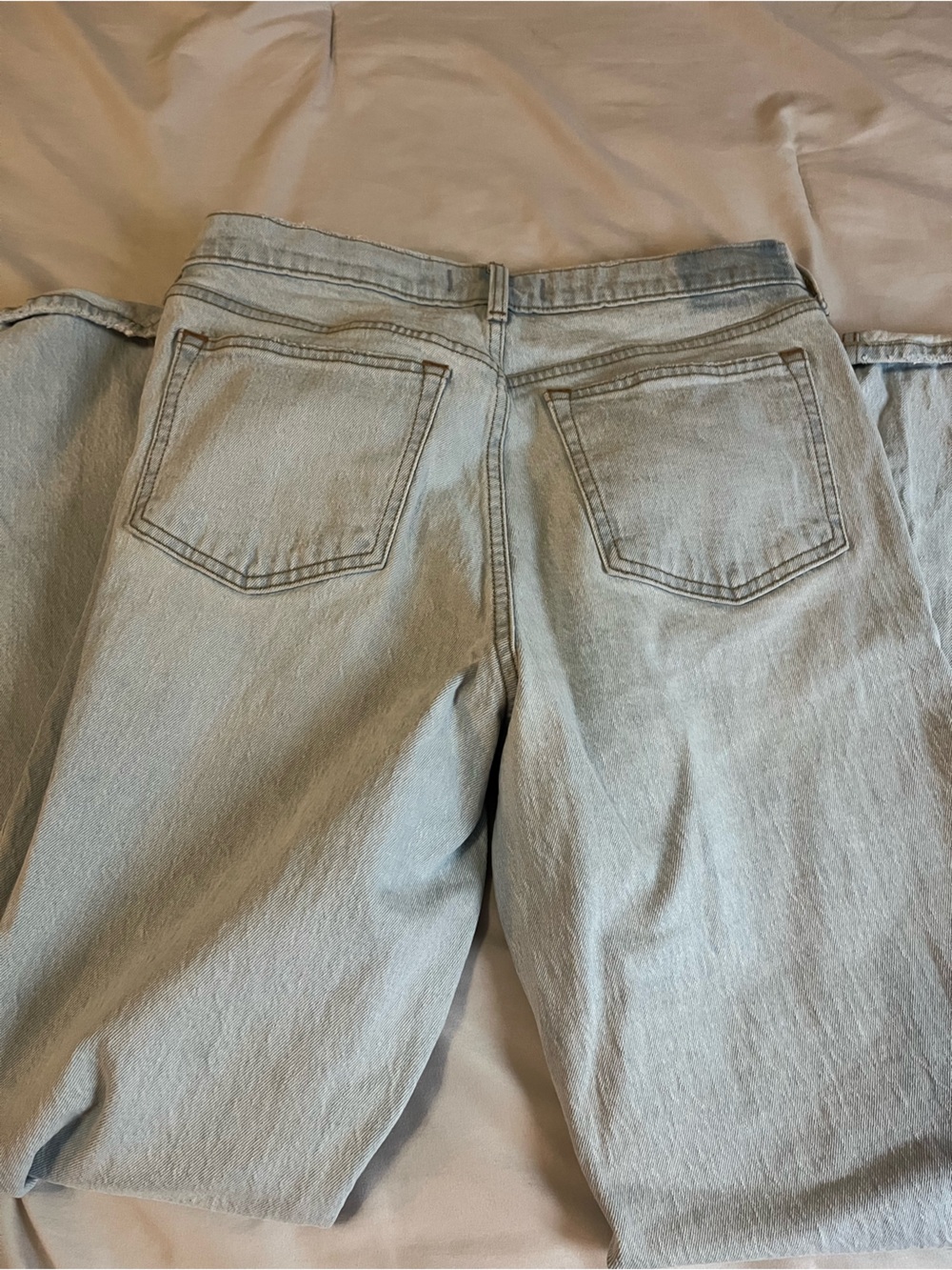 Abercrombie & Fitch Light Blue Straight Mid Rise Jeans - Picture 3 of 3